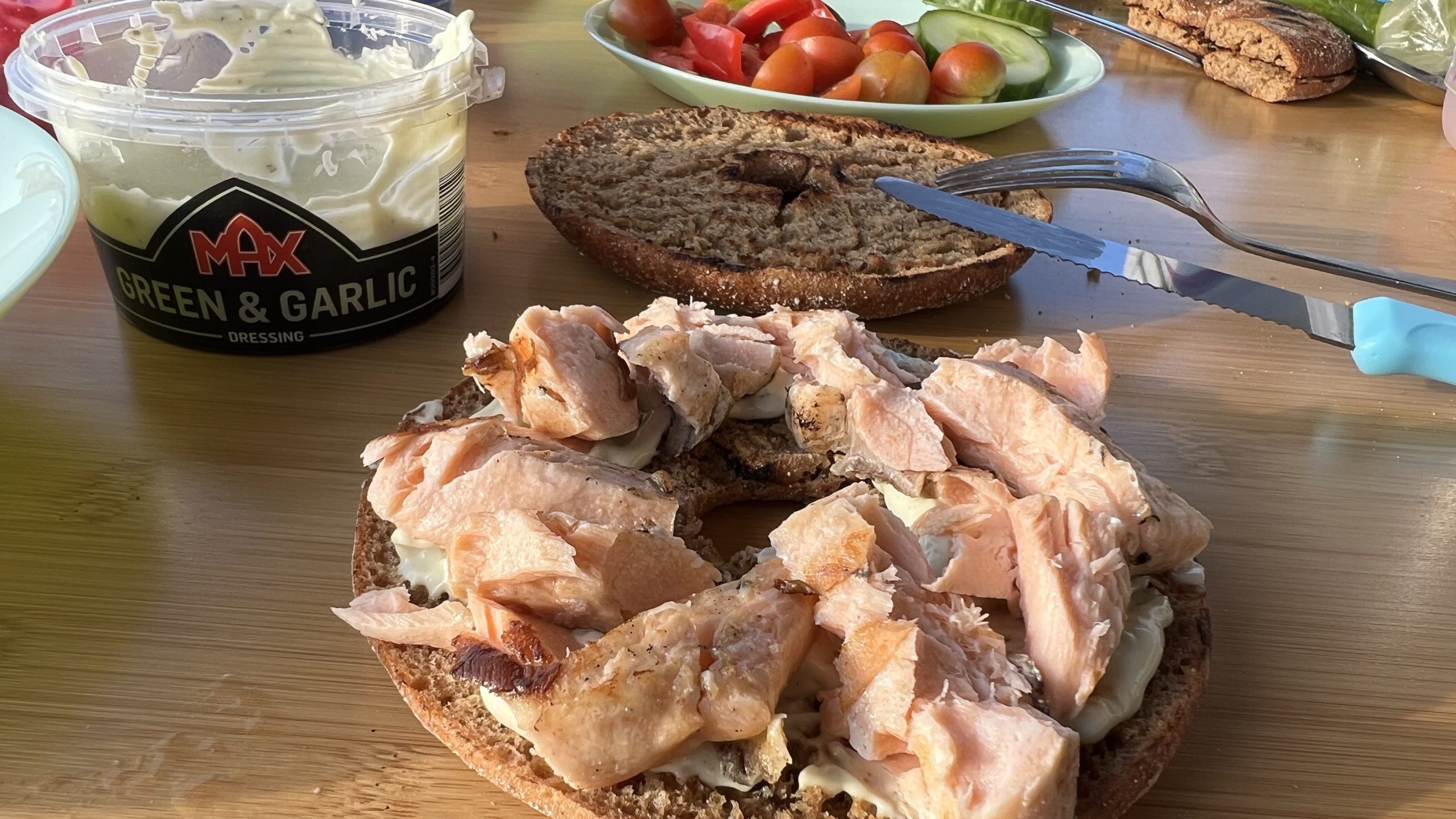 Wohnmobil in Schweden Abendbrot Lachs