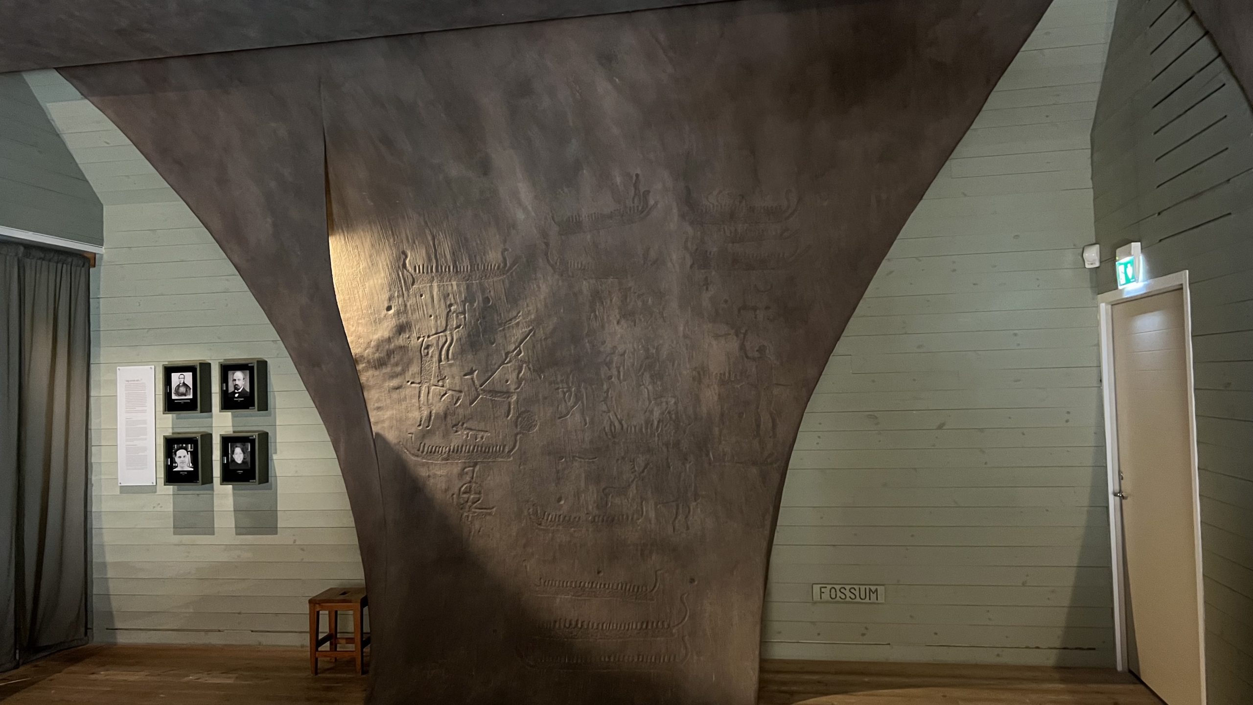 Felszeichnungen in der Ausstellung