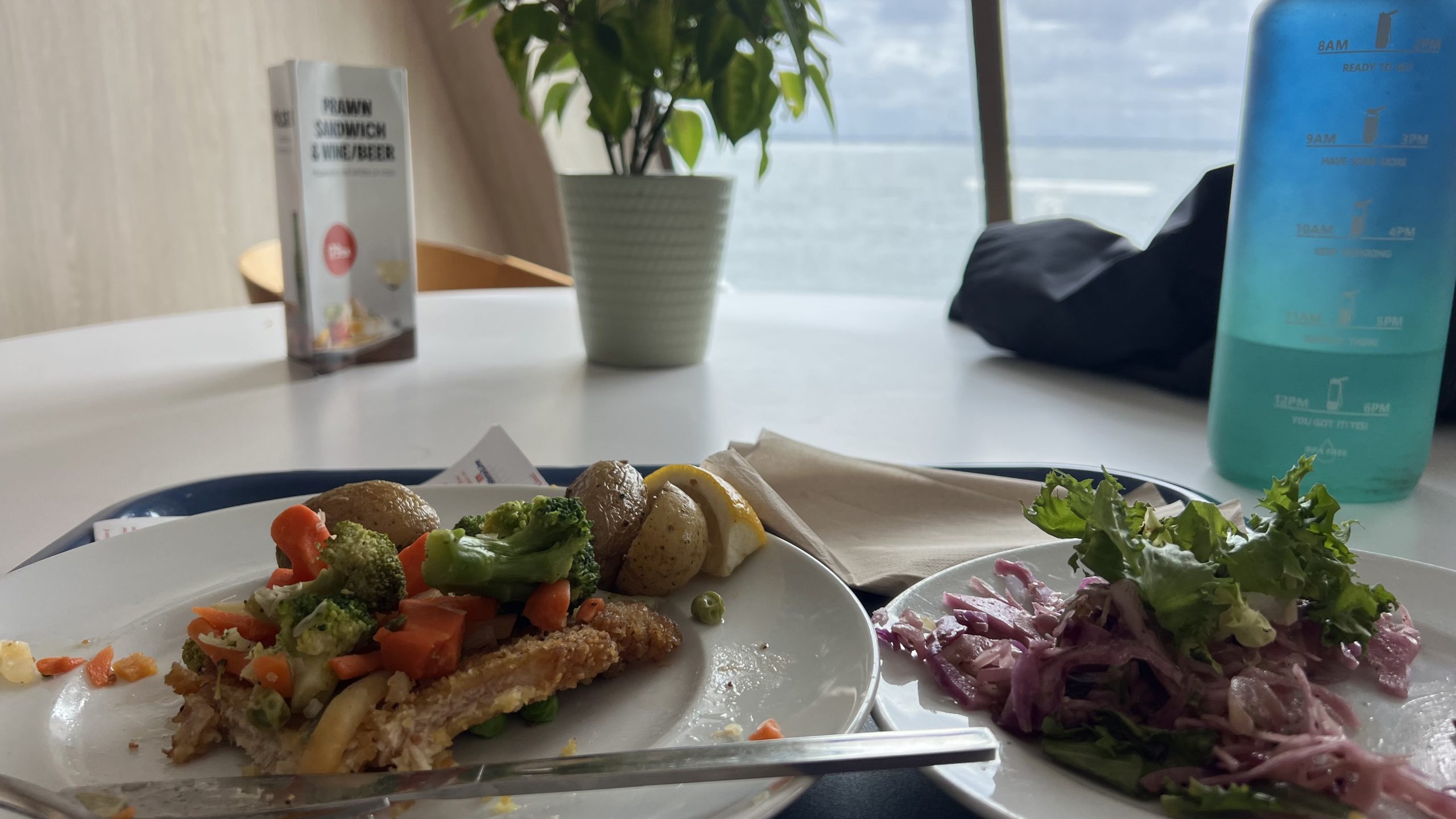 Mittag auf der Fähre