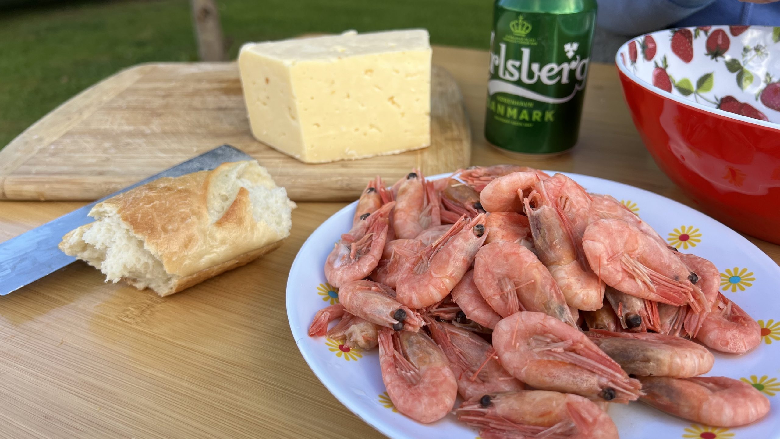 Garnelen essen in Schweden, Wohnmobil