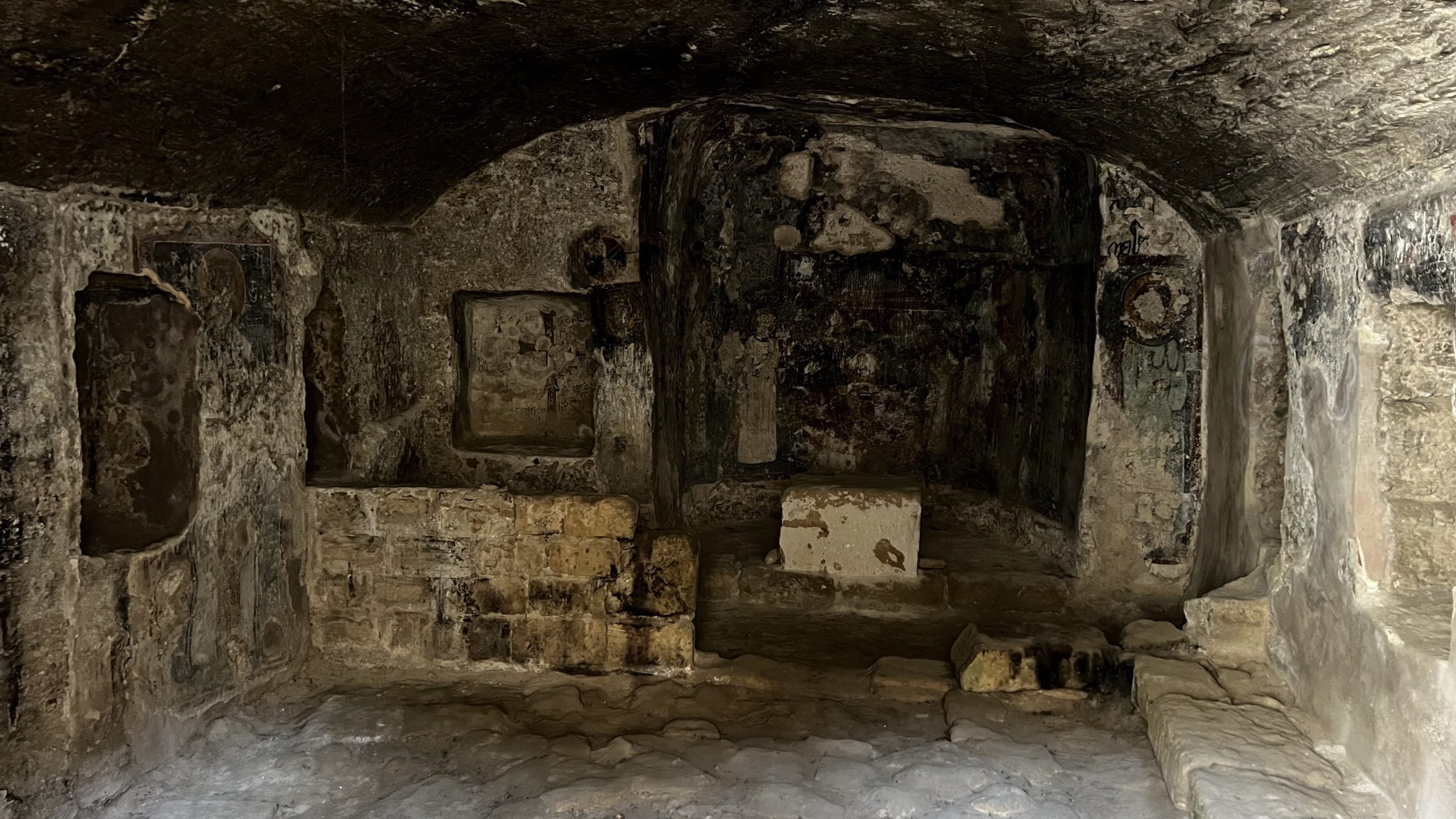 die unterirdsche Kirche