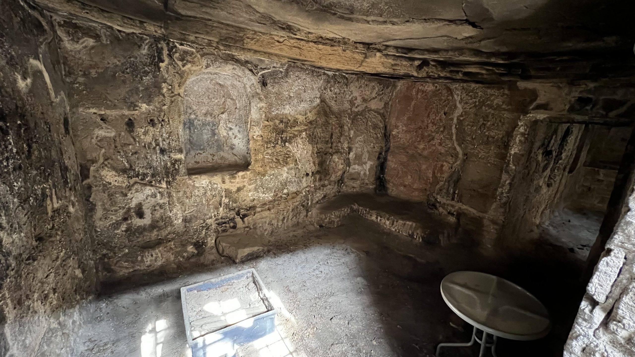 die unterirdsche Kirche