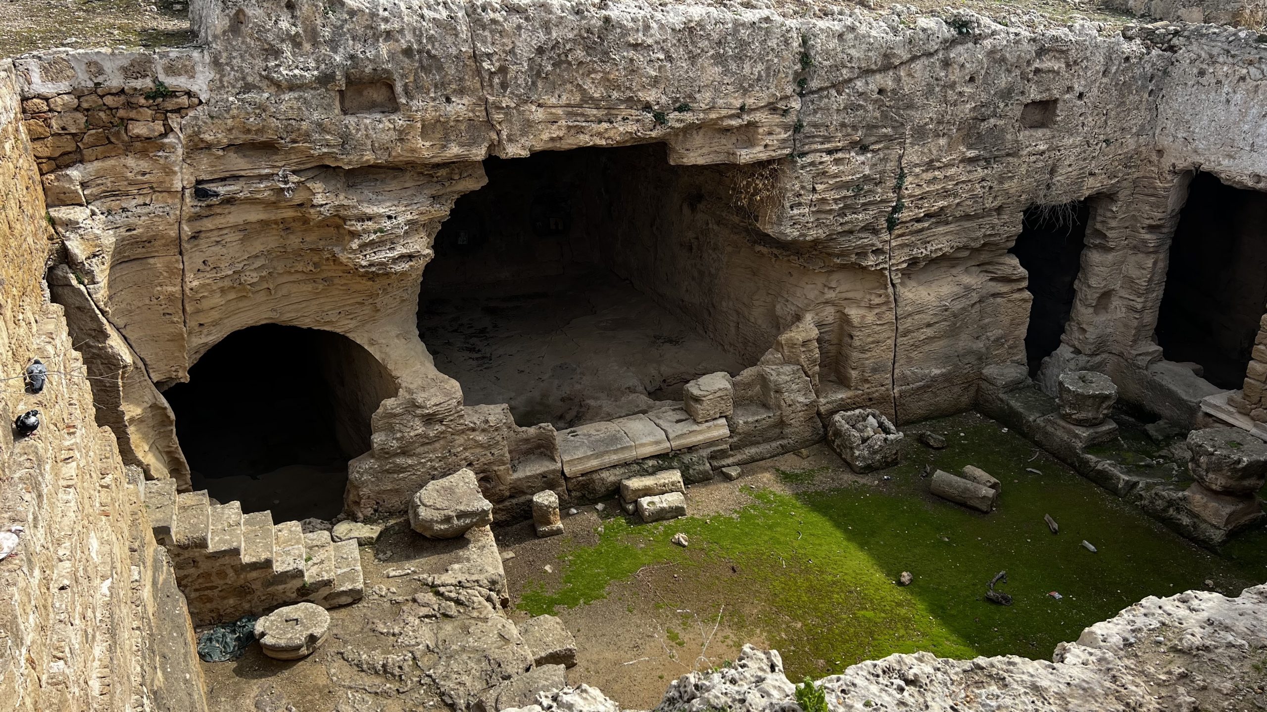 die unterirdsche Kirche