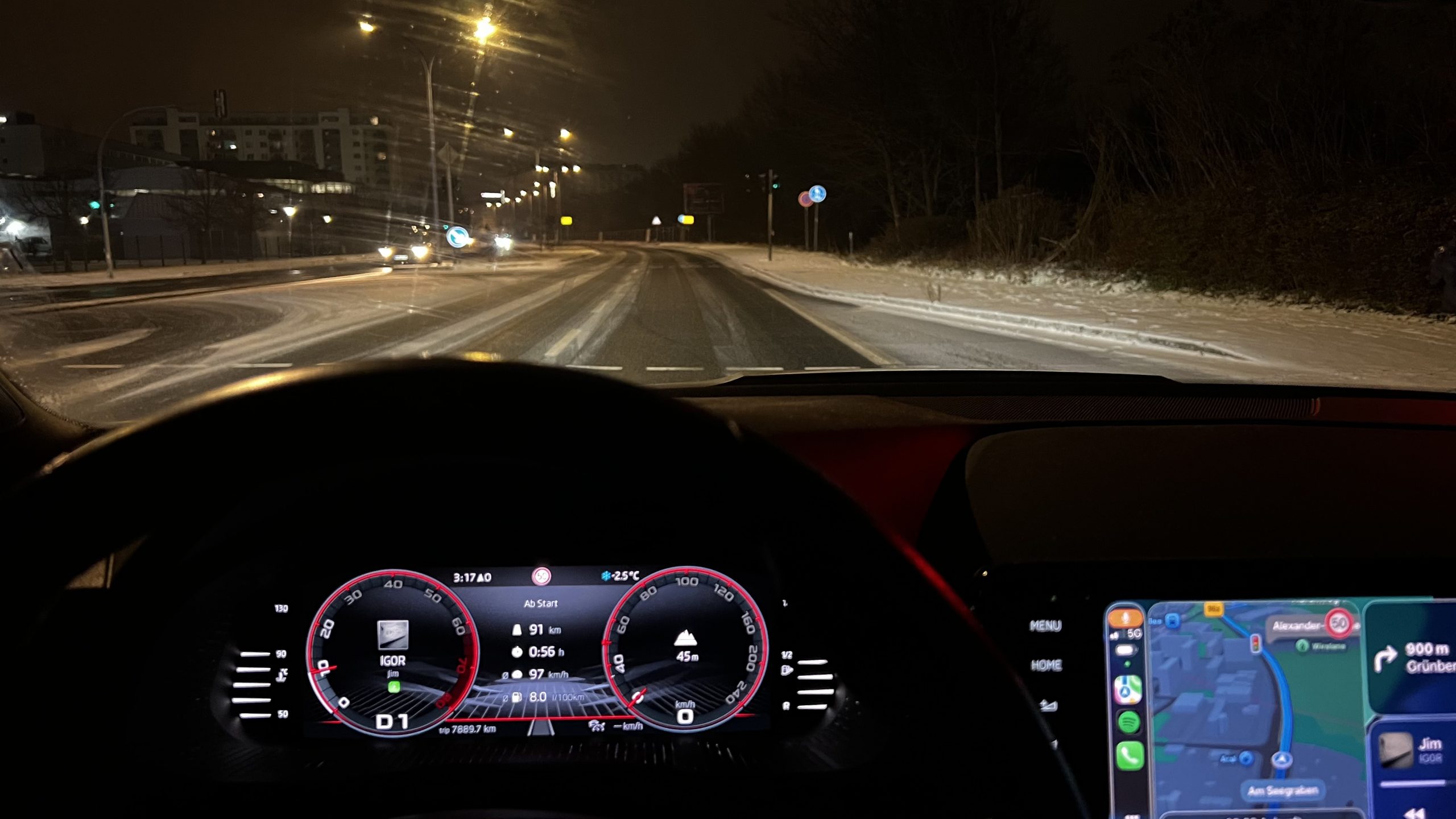 mit dem Skoda zum Flughafen